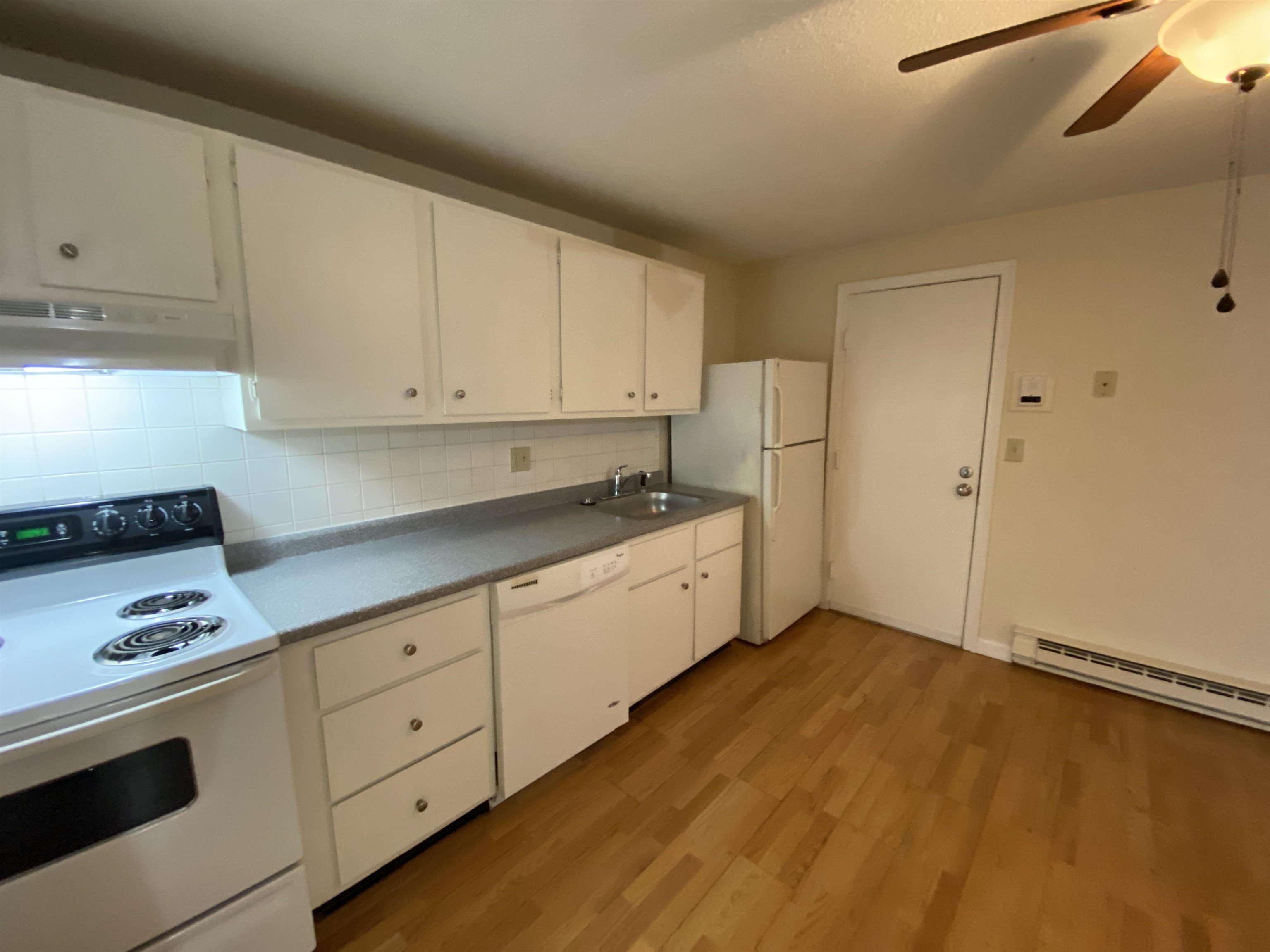 29 Capron Road, Unit 19 Milford, NH 03055 - Photo 10 of 40