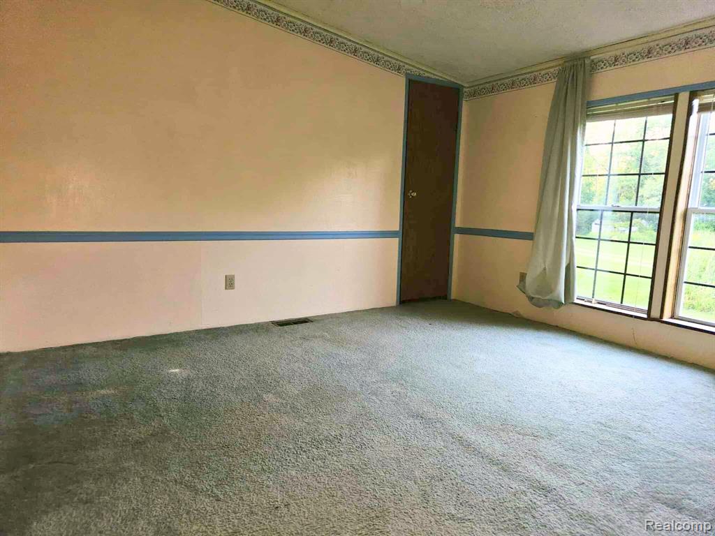 6392 Lake Road Millington, MI 48746 - Photo 11 of 13 Gallery Image 11