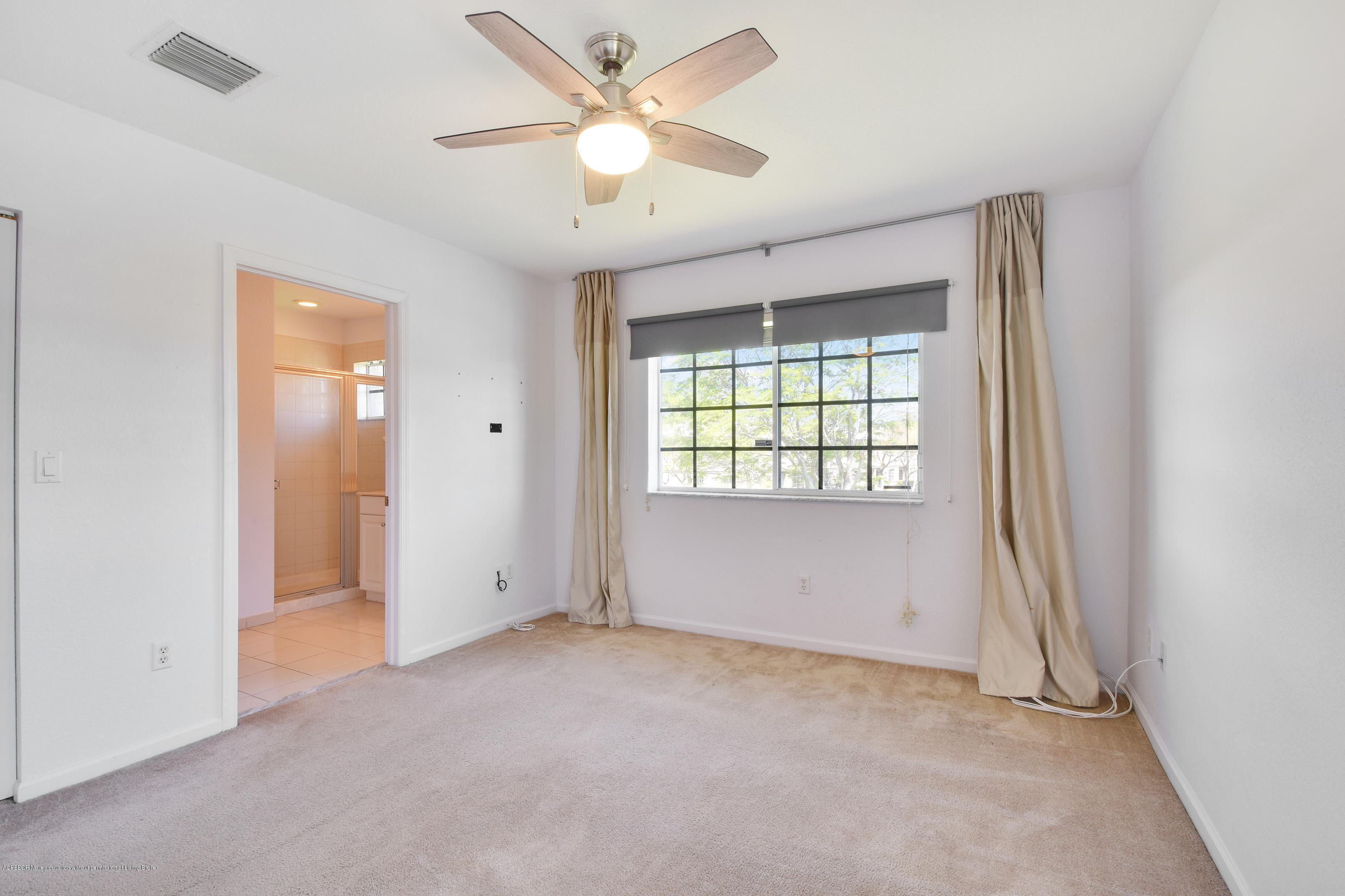 2016 Island Drive, Unit 2016 Riviera Beach, FL 33404 - Photo 36 of 51 DSC_0310