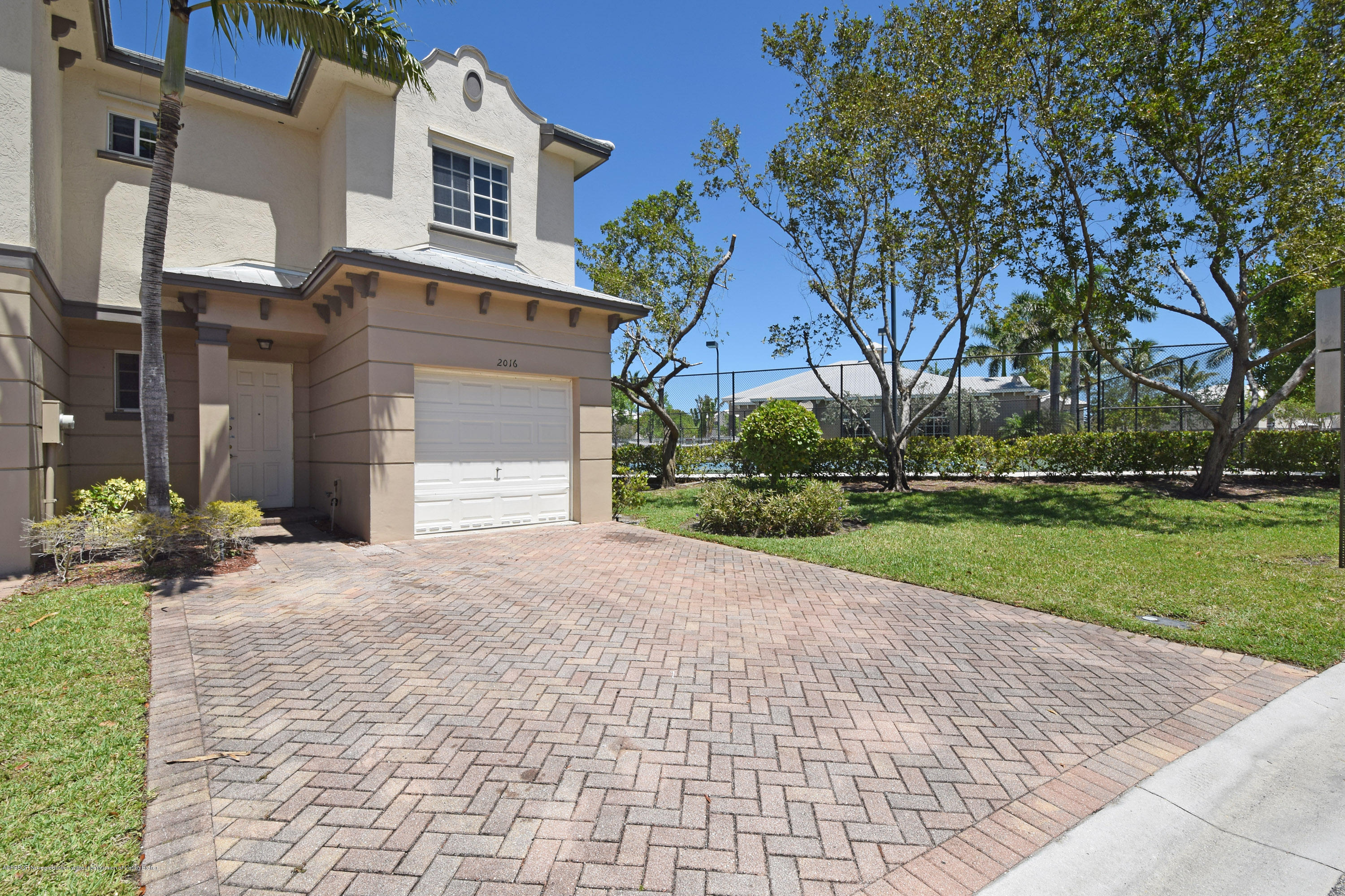 2016 Island Drive, Unit 2016 Riviera Beach, FL 33404 - Photo 49 of 51 DSC_0373