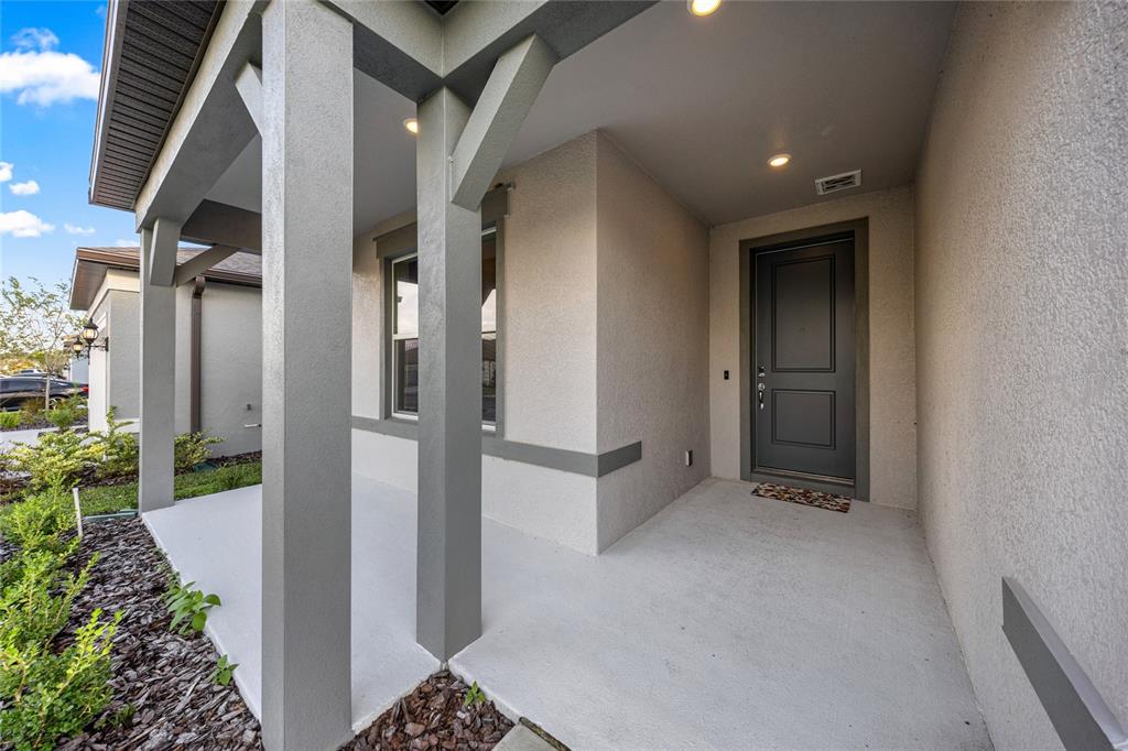 4472 Southwest 84th St Road Ocala, FL 34476 - Photo 5 of 50 a view of entryway and hall