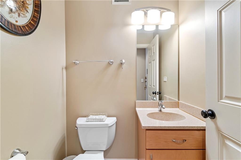 112 Washington Place, Unit 6D Pittsburgh, PA 15219 - Photo 17 of 33