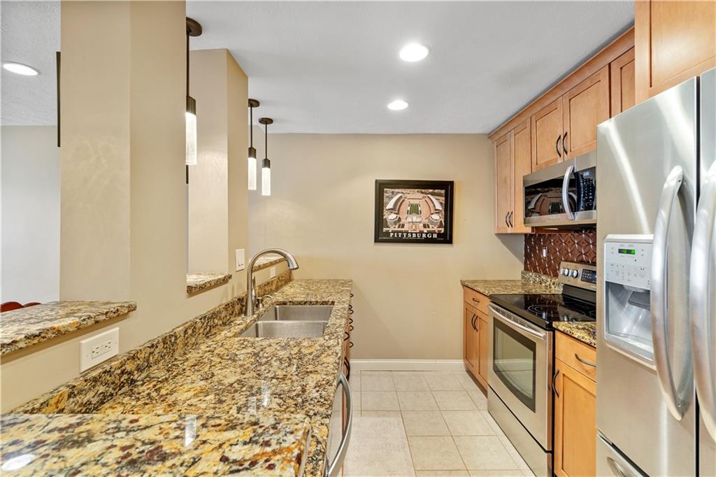 112 Washington Place, Unit 6D Pittsburgh, PA 15219 - Photo 10 of 33