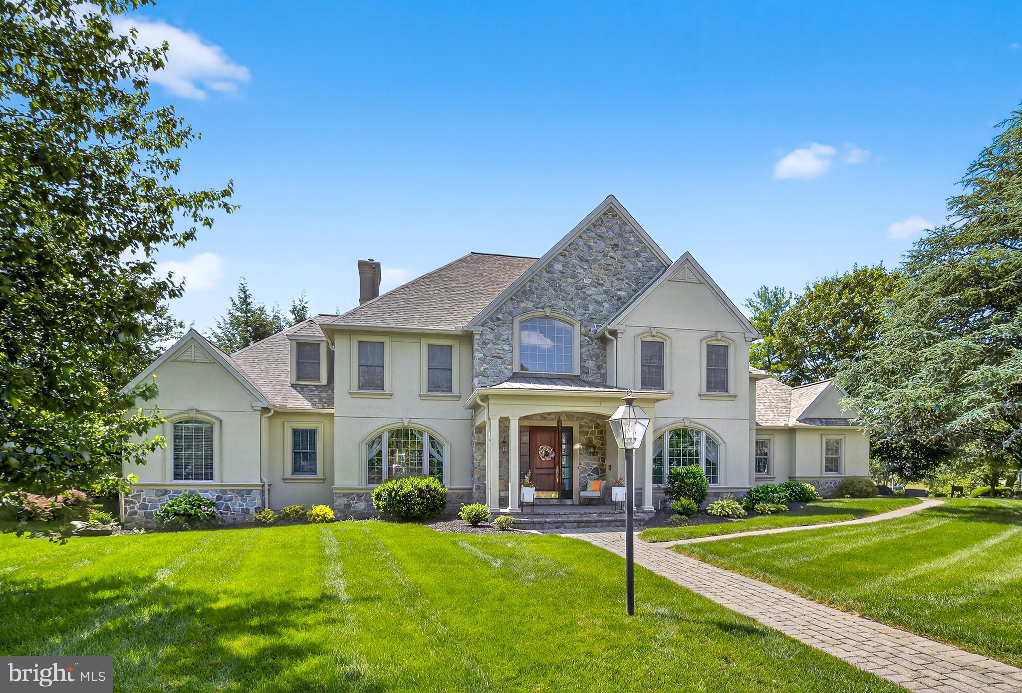 602 Willow Green Lititz, PA 17543 - Photo 2 of 47