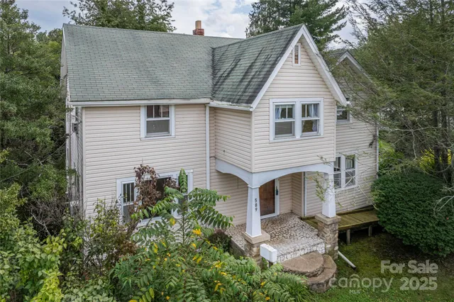 $399,000 | 589 Pisgah Drive, Canton, NC 28716