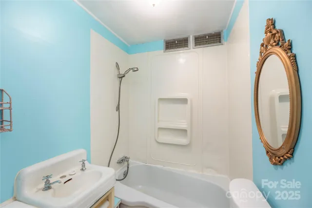 $399,000 | 589 Pisgah Drive, Canton, NC 28716