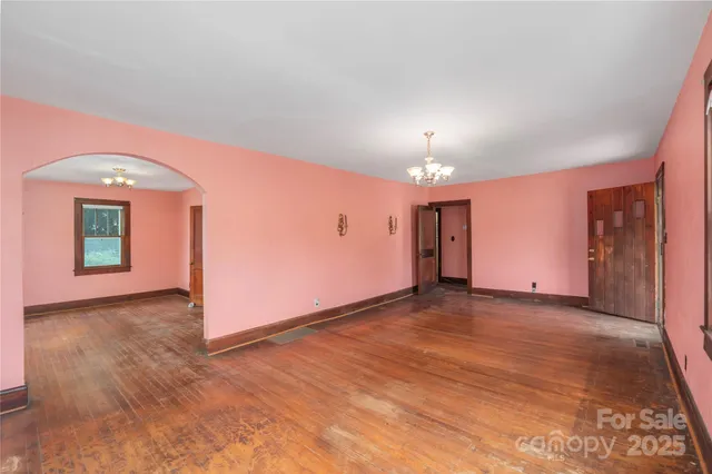 $399,000 | 589 Pisgah Drive, Canton, NC 28716