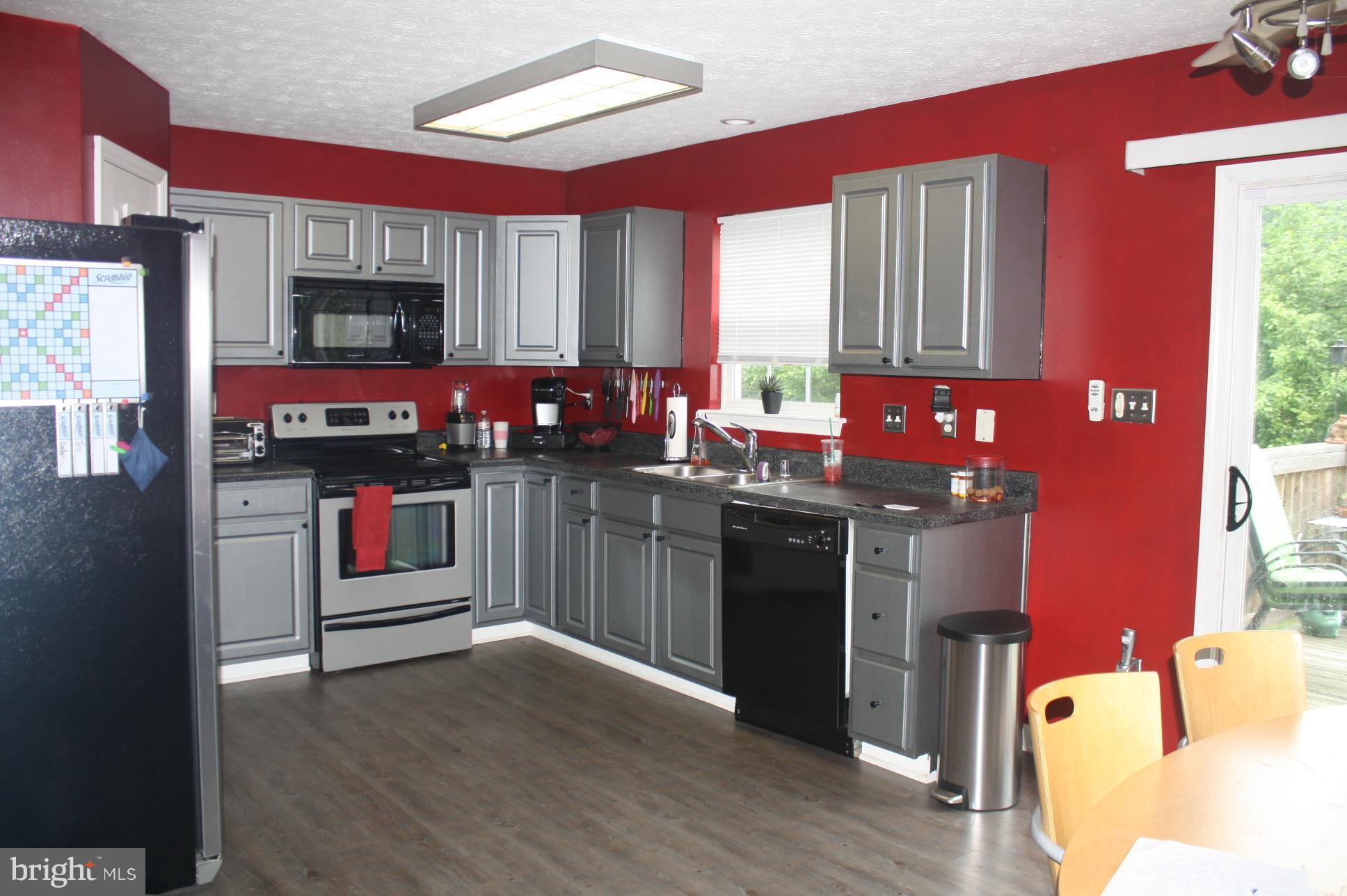 2808 Profitt Path Edgewood, MD 21040 - Photo 5 of 15 Kitchen Dining room combination