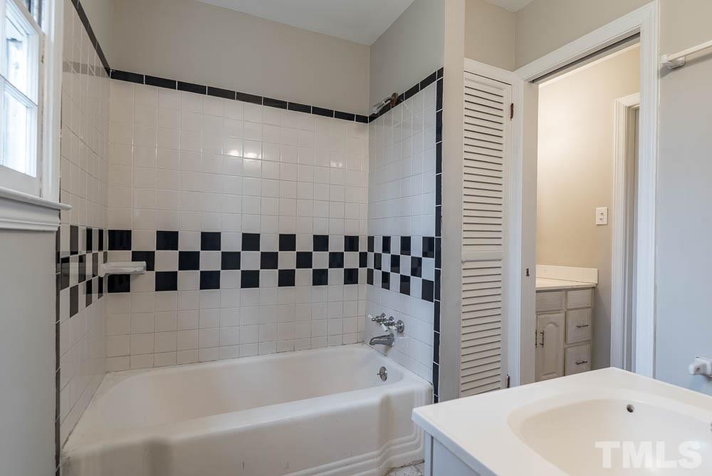 616 Dennis Avenue Raleigh, NC 27604 - Photo 17 of 22