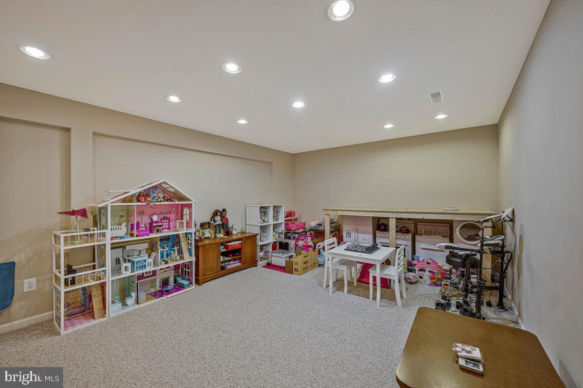 1117 Horizon View Place Accokeek, MD 20607 - Photo 53 of 59 Spacious playroom for endless fun.
