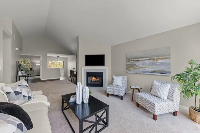 $329,900 | 30-w023 Cedar Court, Unit 23, Warrenville, IL 60555