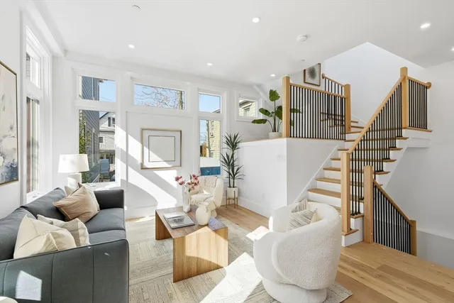 $999,988 | 34 Hinckley Street, Unit 1, Somerville, MA 02145