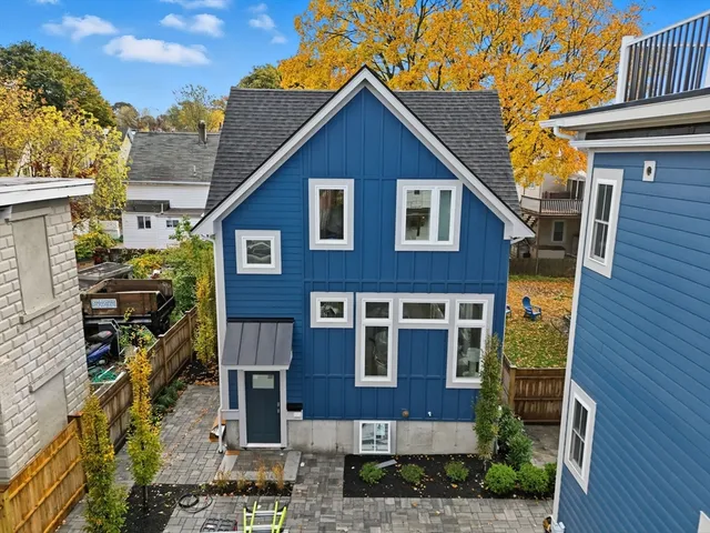 $999,988 | 34 Hinckley Street, Unit 1, Somerville, MA 02145