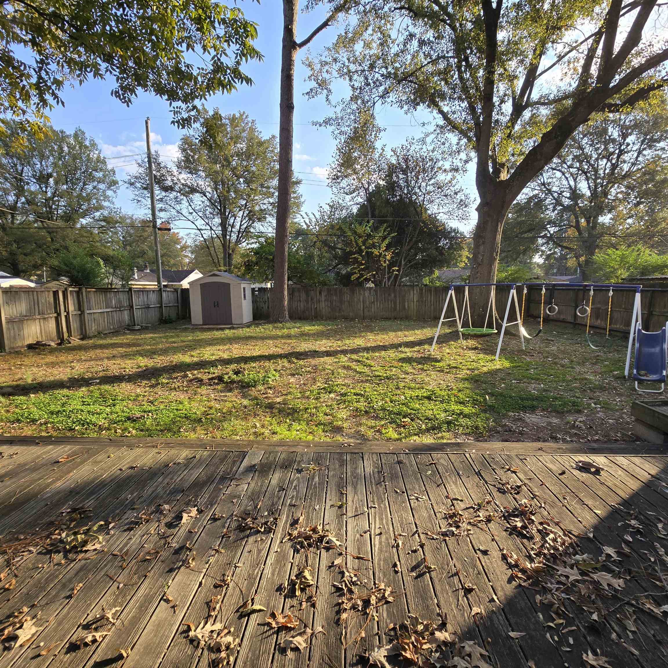 4861 Verne Road Memphis, TN 38117 - Photo 17 of 17 a view of a backyard of the house