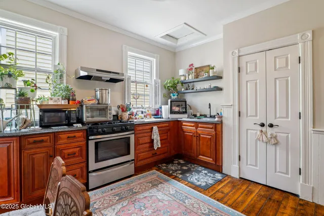 $2,400,000 | 462-470 2nd Avenue, Troy, NY 12182