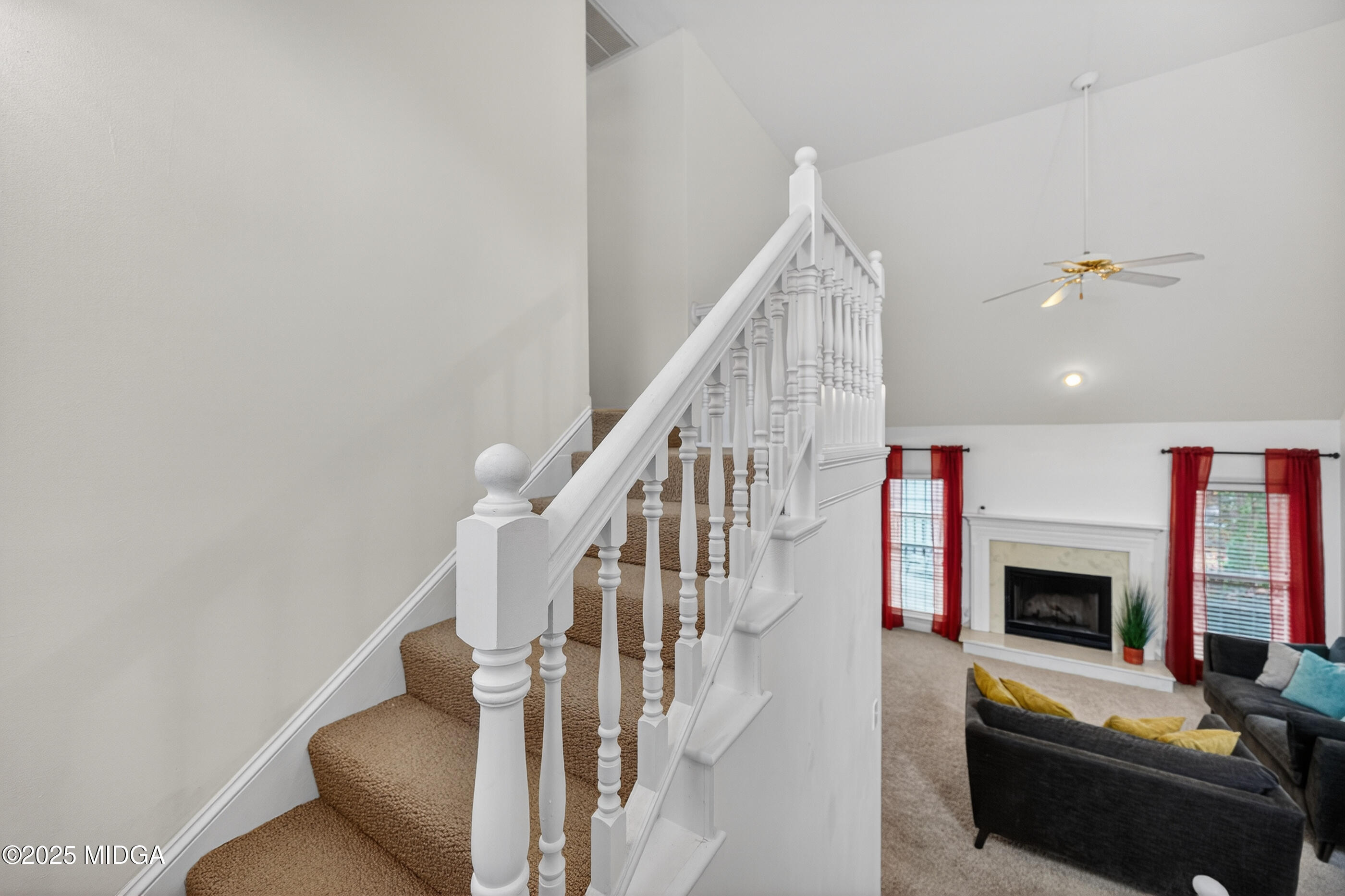 199 Springfield Boulevard Macon, GA 31210 - Photo 14 of 44 a view of entryway and hall with wooden floor