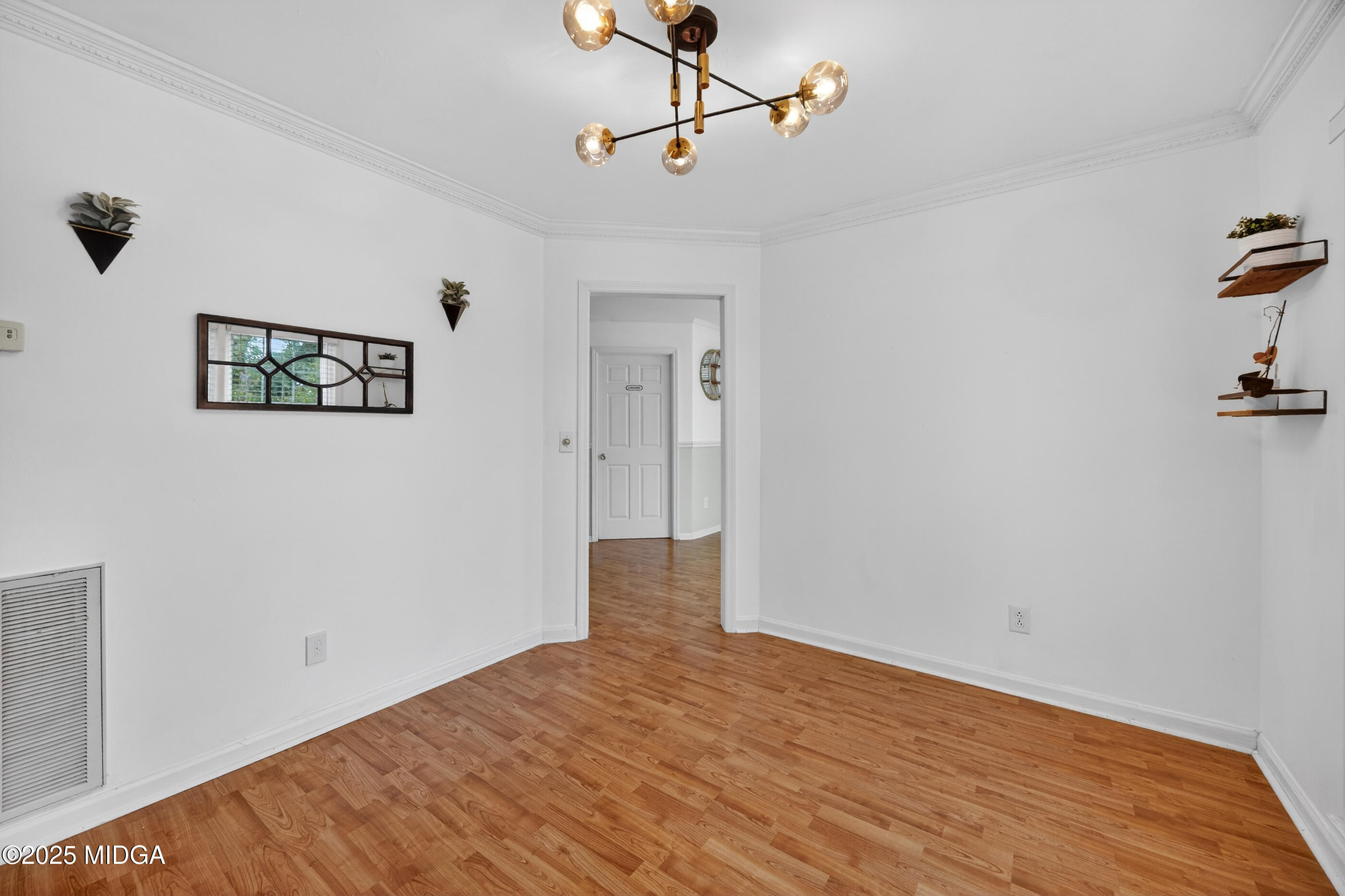 199 Springfield Boulevard Macon, GA 31210 - Photo 23 of 44 a view of room with hardwood floor