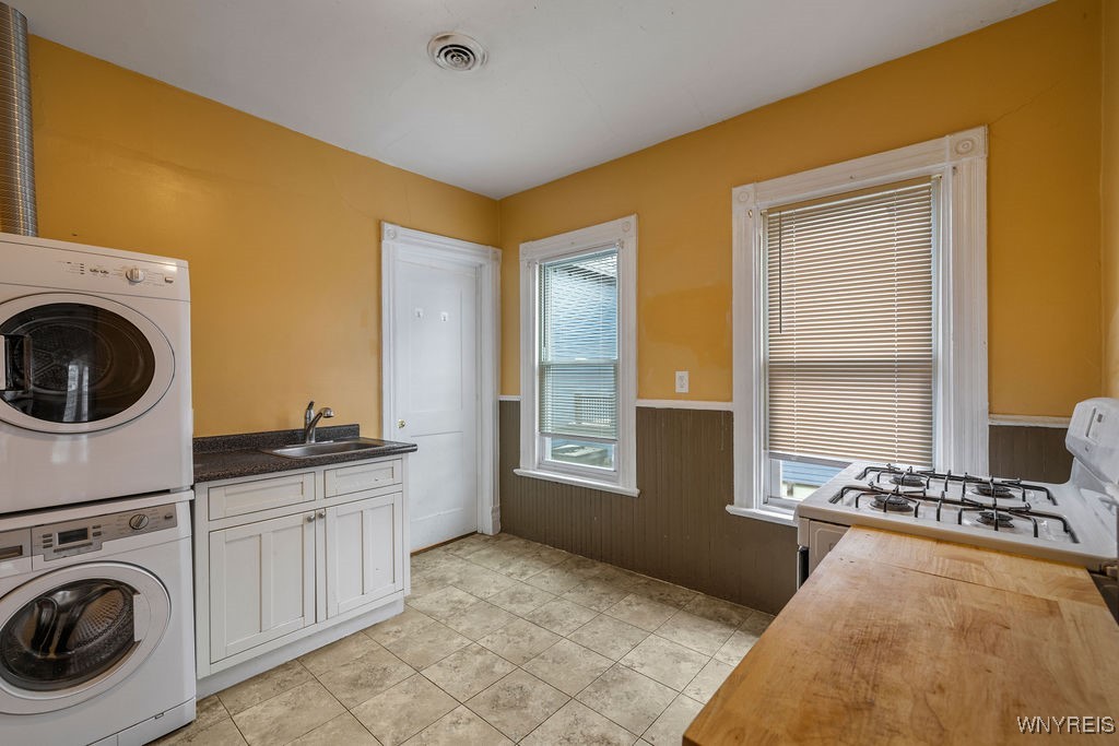 637 West Avenue Buffalo, NY 14213 - Photo 22 of 50 Upper Front