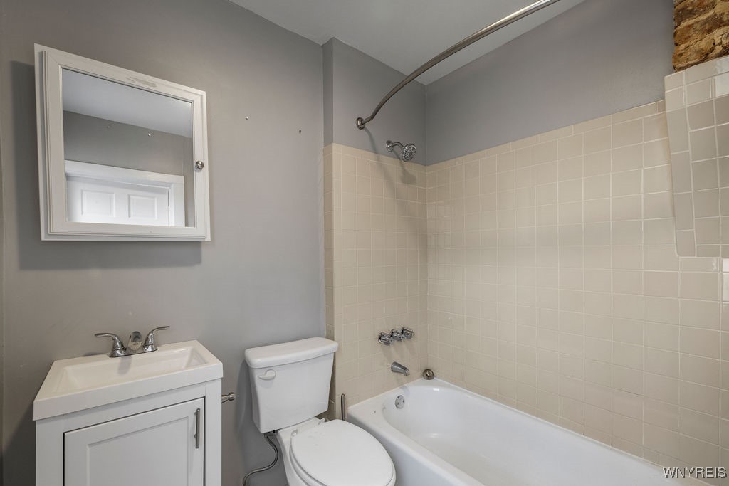 637 West Avenue Buffalo, NY 14213 - Photo 42 of 50 Cottage