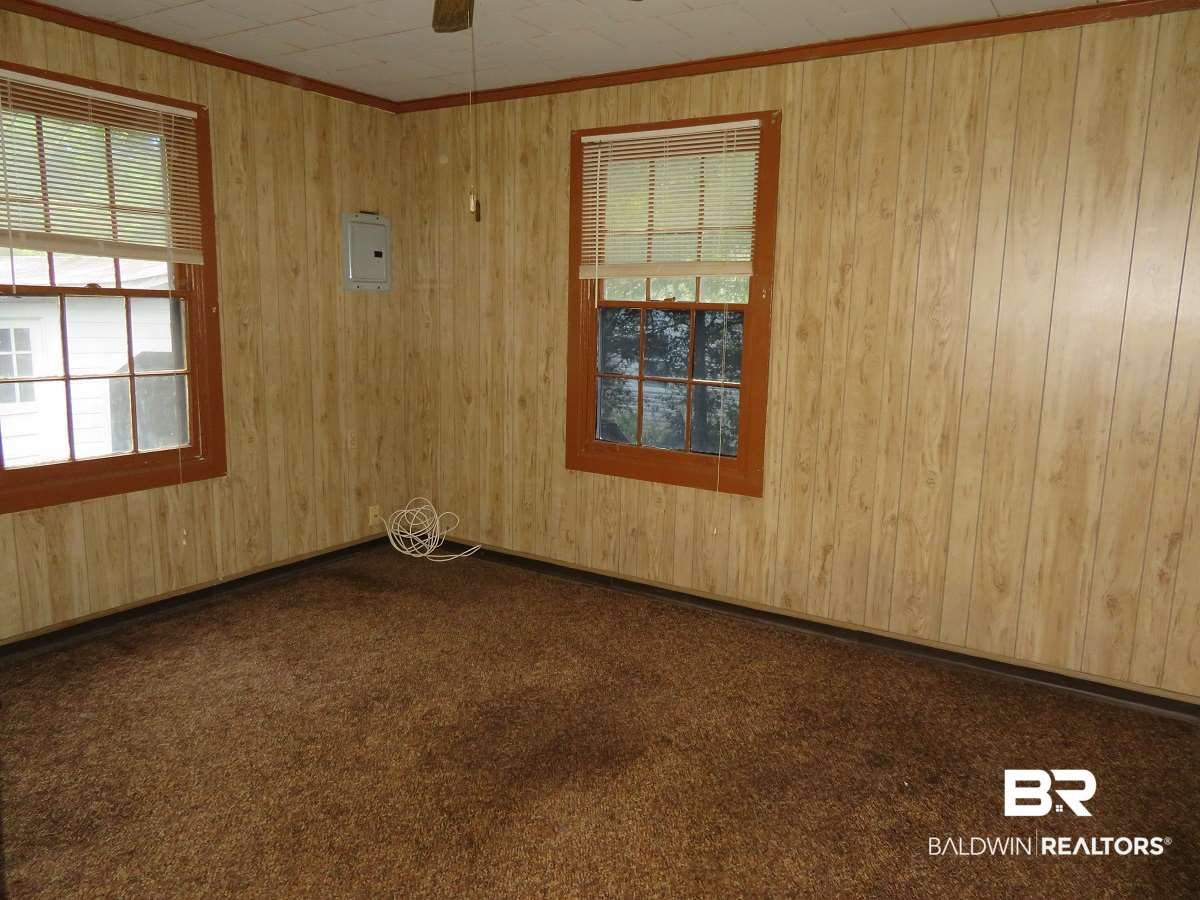 307 3rd Street Mobile, AL 36611 - Photo 8 of 20