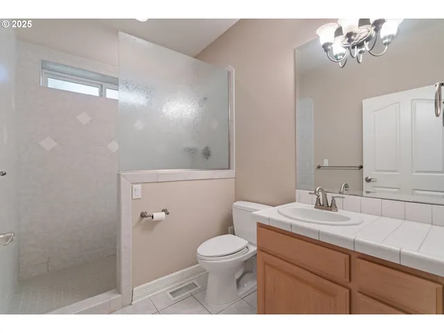 $1,599,000 | 3110 Northwest Lacamas Drive, Camas, WA 98607