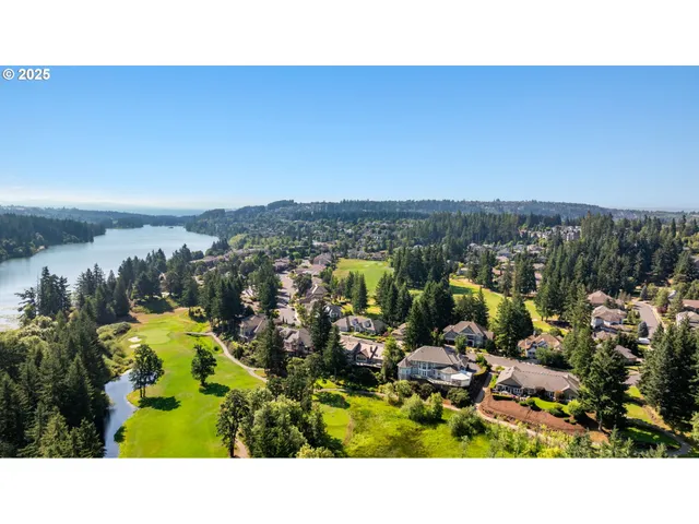 $1,599,000 | 3110 Northwest Lacamas Drive, Camas, WA 98607