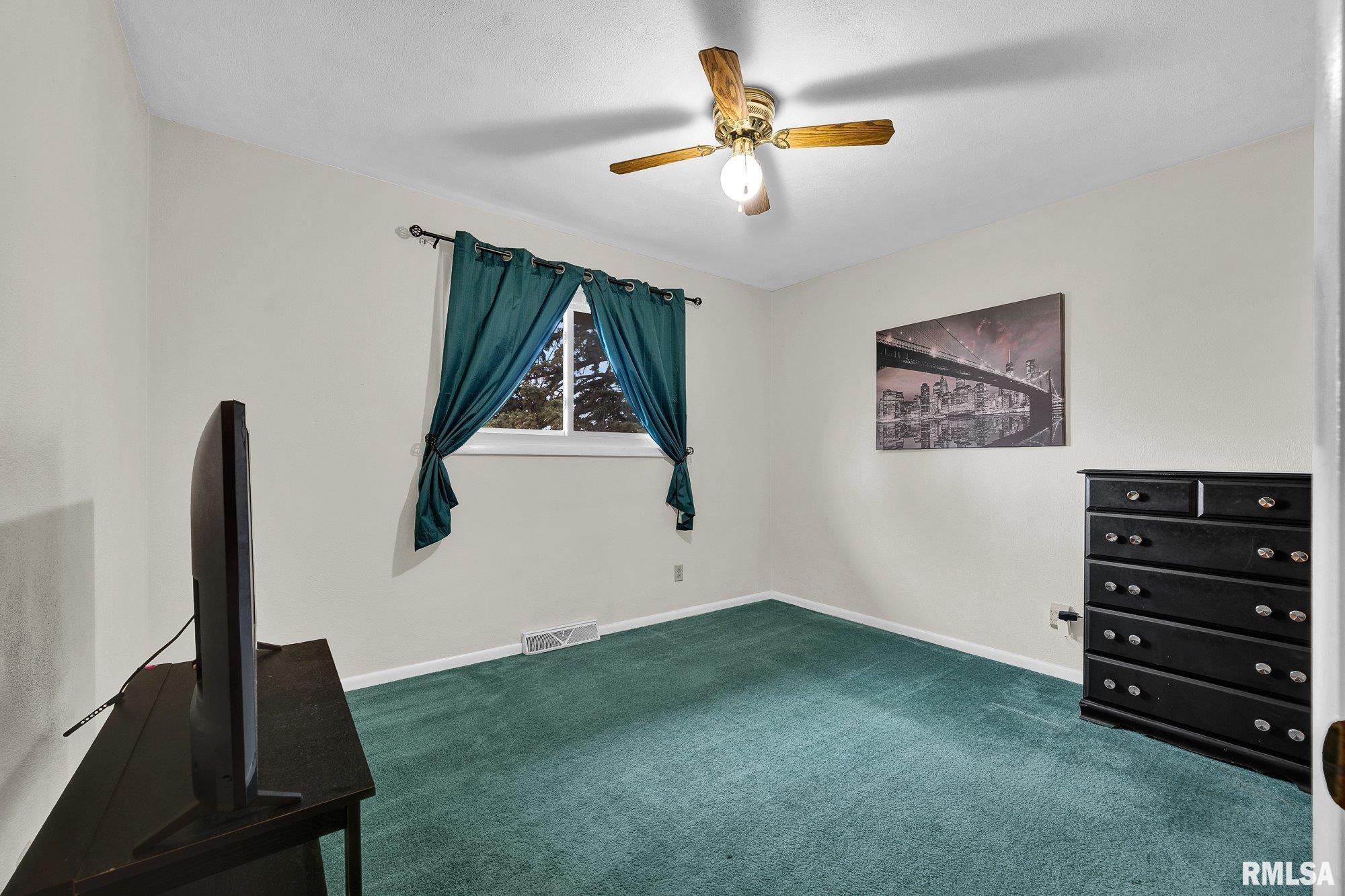 7701 West Plank Road Peoria, IL 61604 - Photo 13 of 30 Gallery Image 13