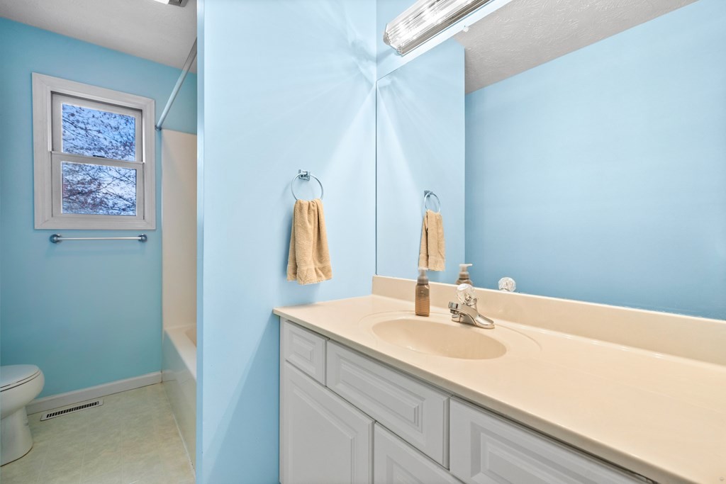1432 Middle Creek Road Sevierville, TN 37862 - Photo 21 of 47 Gallery Image 21