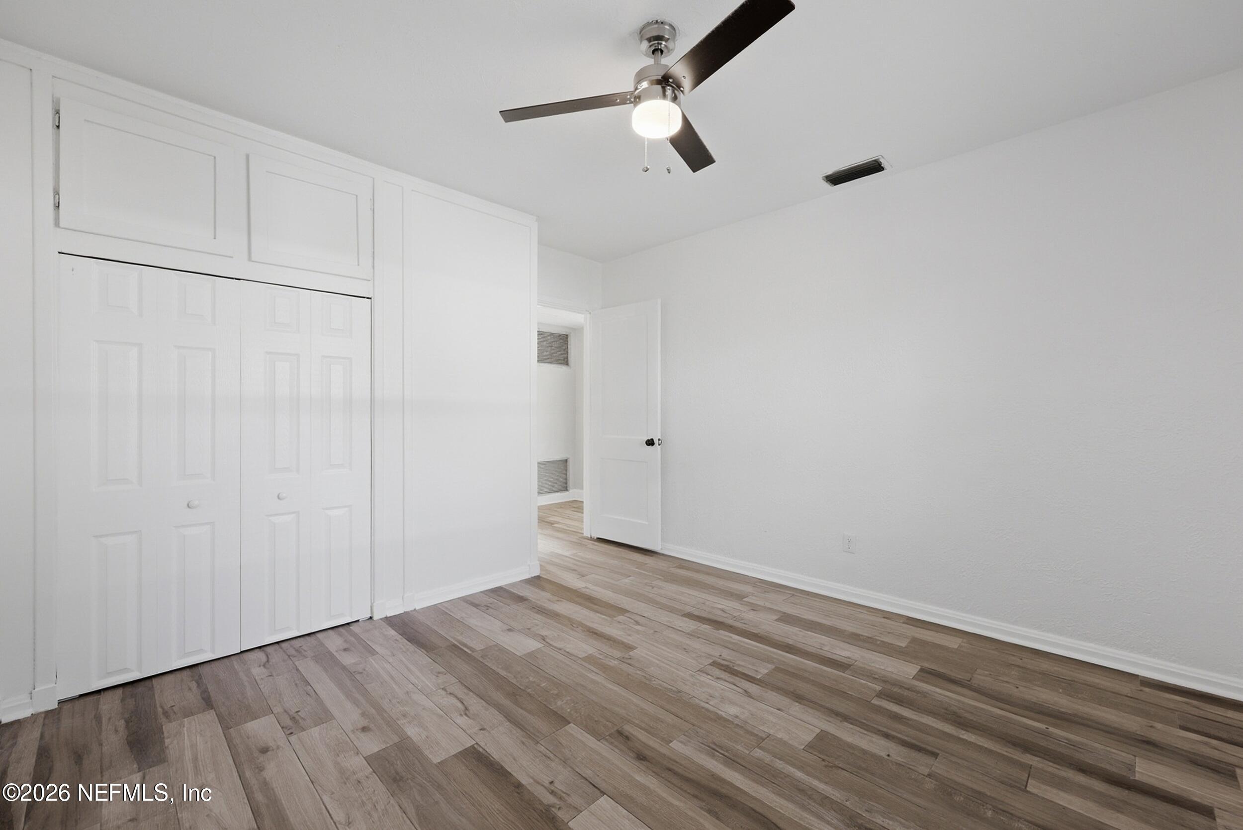1873 Stanford Road North Jacksonville, FL 32207 - Photo 20 of 37 a view of room with hardwood floor