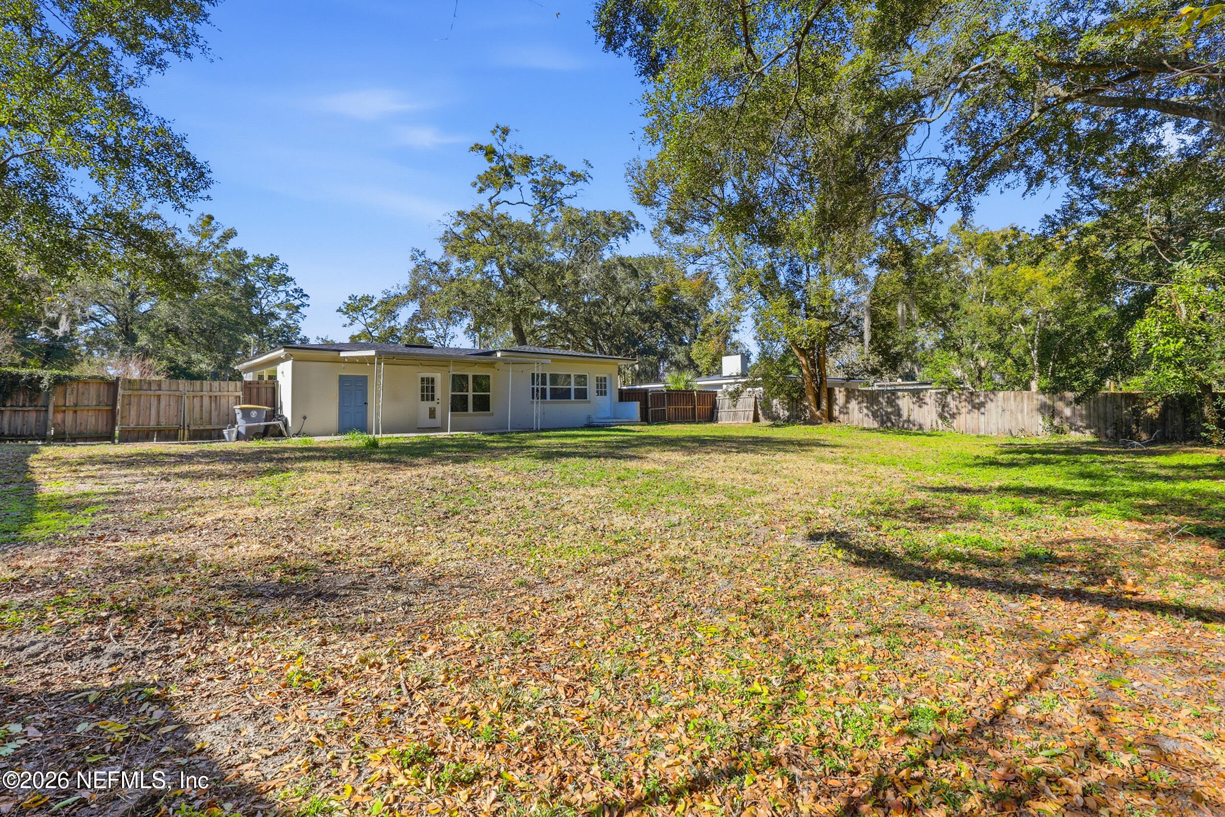1873 Stanford Road North Jacksonville, FL 32207 - Photo 27 of 37 a front view of a house with a yard