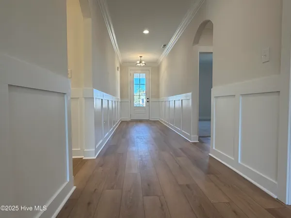 $624,900 | 302 East Ivybridge Drive, Hubert, NC 28539