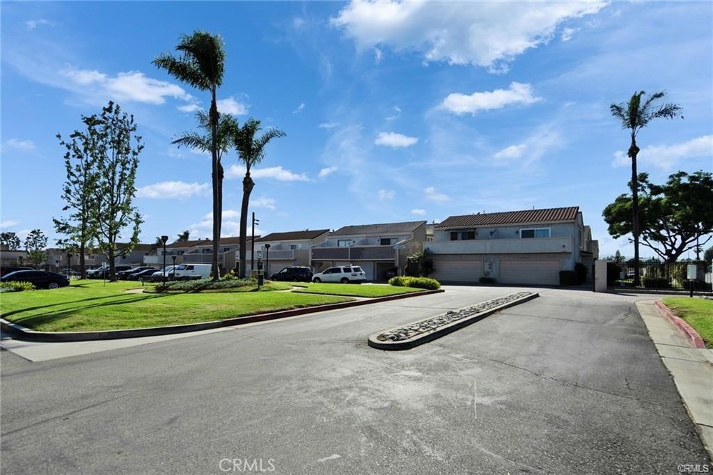4814 Ranch Road Chino, CA 91710 - Photo 26 of 27 a view of outdoor space and yard