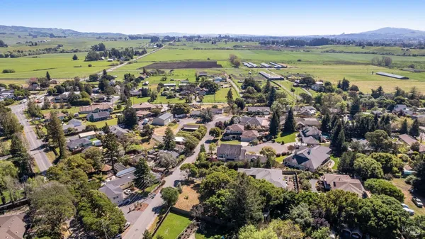 $300,000 | 0 Grove Street, Penngrove, CA 94951