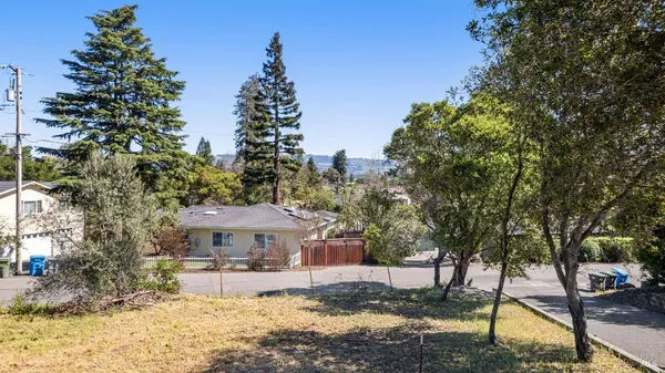 $300,000 | 0 Grove Street, Penngrove, CA 94951