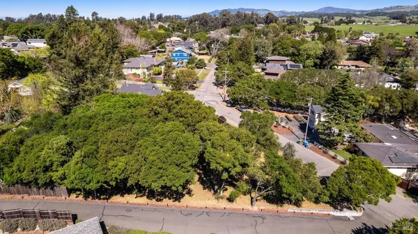 $300,000 | 0 Grove Street, Penngrove, CA 94951