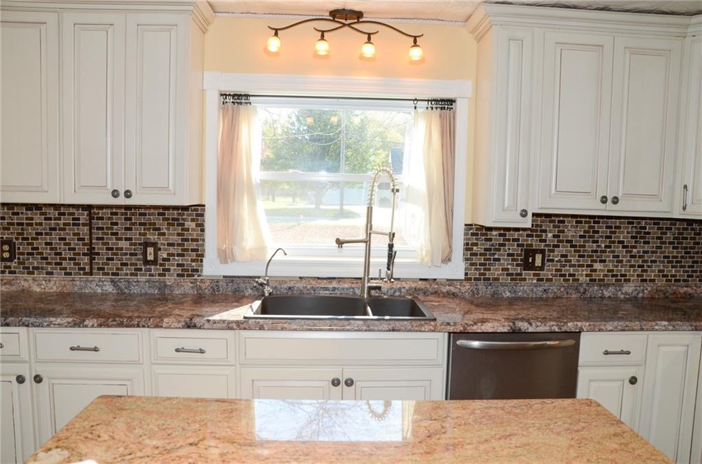 121 Shenango Road New Castle, PA 16105 - Photo 13 of 25 Gallery Image 13