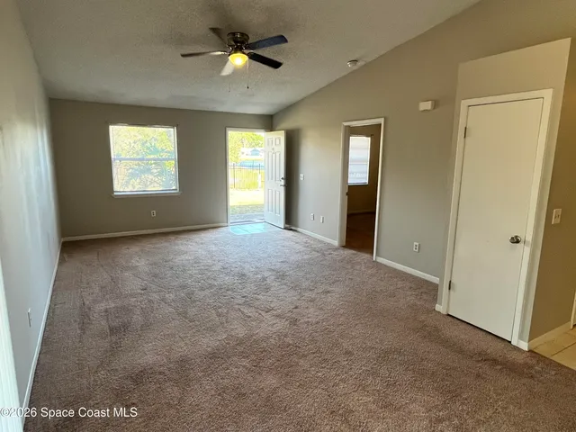 a view of empty room with window