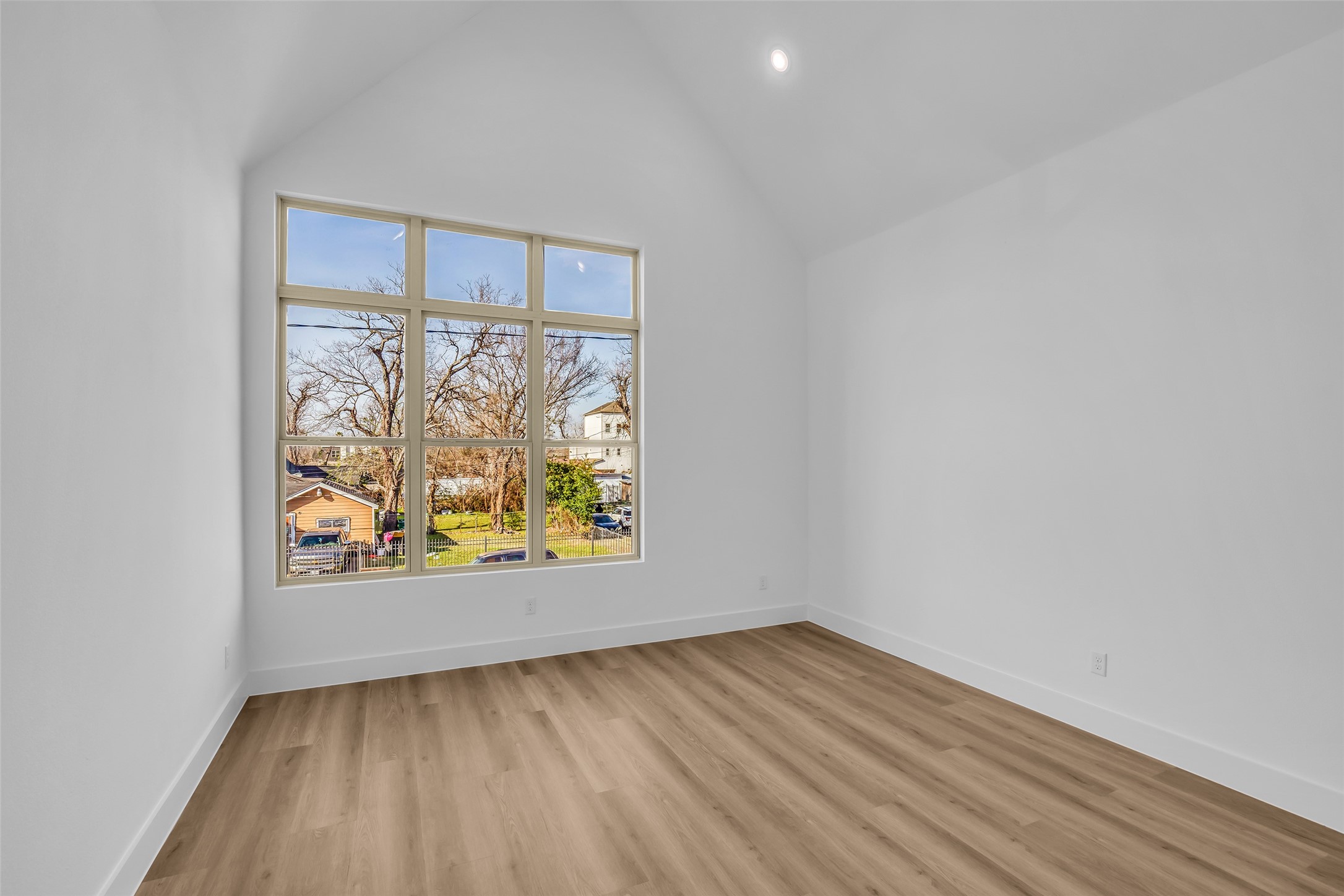 1506 Griffin Street Houston, TX 77009 - Photo 30 of 38