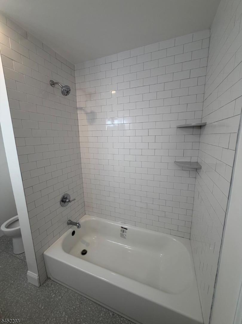 1016 Valley Road Wayne, NJ 07470 - Photo 9 of 22 Gallery Image 9