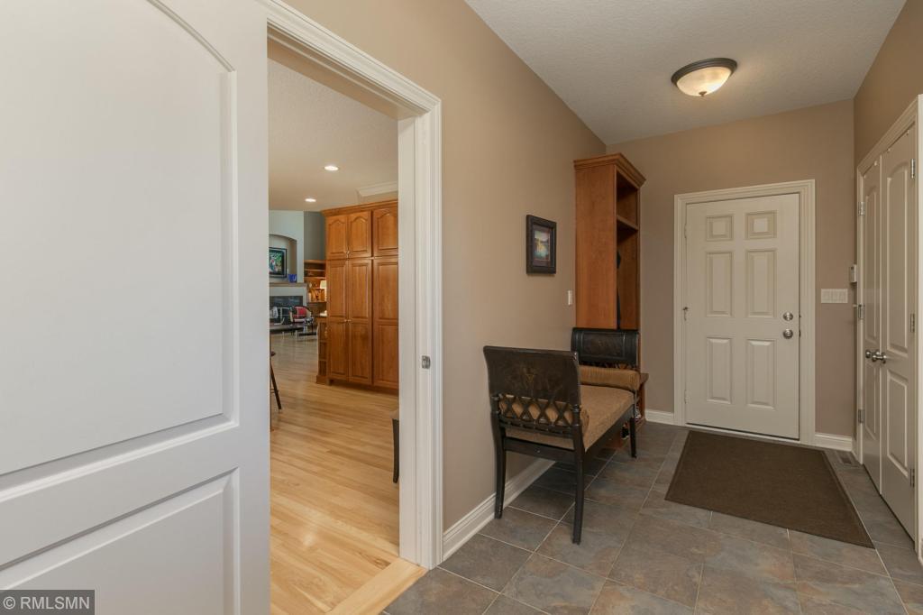 1027 Wicklow Lane Southwest Rochester, MN 55902 - Photo 13 of 51
