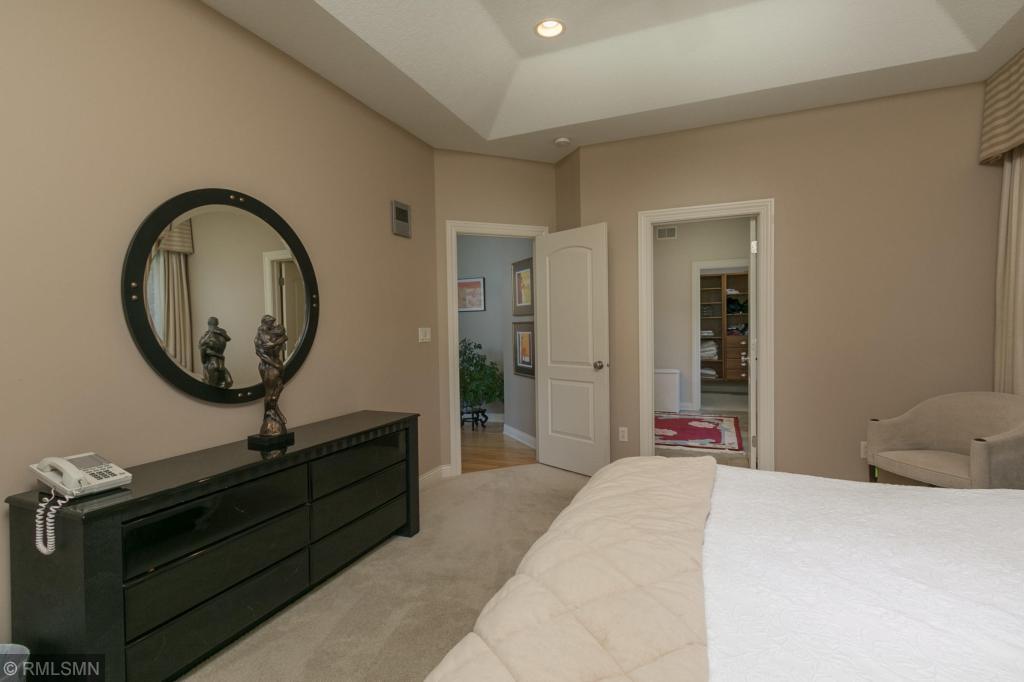 1027 Wicklow Lane Southwest Rochester, MN 55902 - Photo 20 of 51