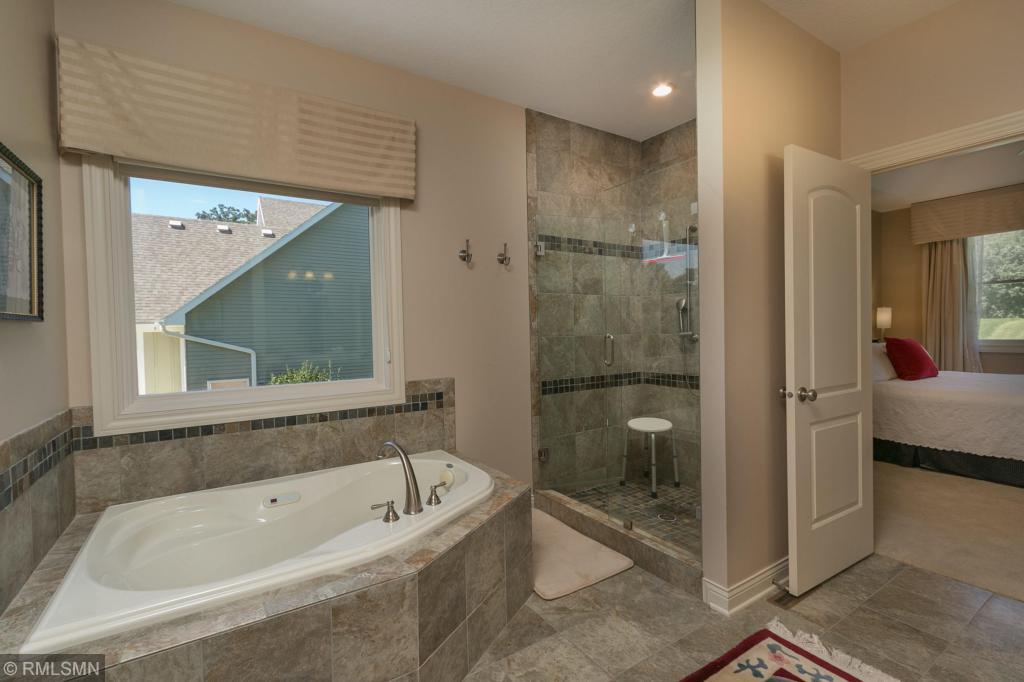 1027 Wicklow Lane Southwest Rochester, MN 55902 - Photo 22 of 51