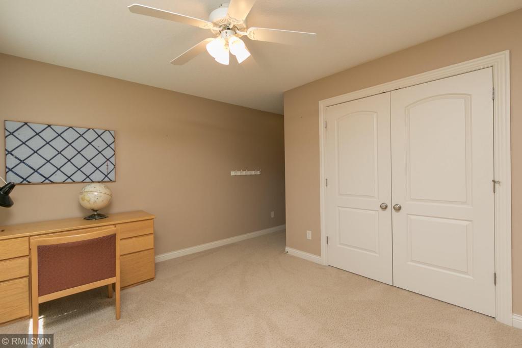 1027 Wicklow Lane Southwest Rochester, MN 55902 - Photo 26 of 51