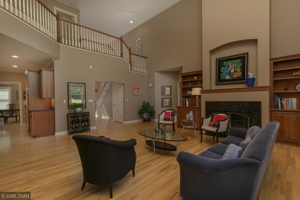 1027 Wicklow Lane Southwest Rochester, MN 55902 - Photo 5 of 51