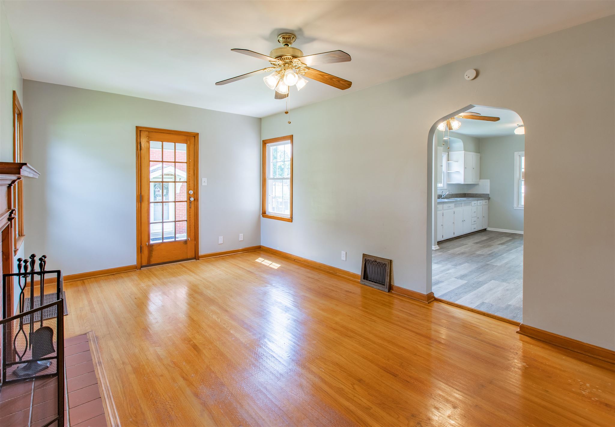 2115 Vogel Road Evansville, IN 47711 - Photo 8 of 35 Gallery Image 8