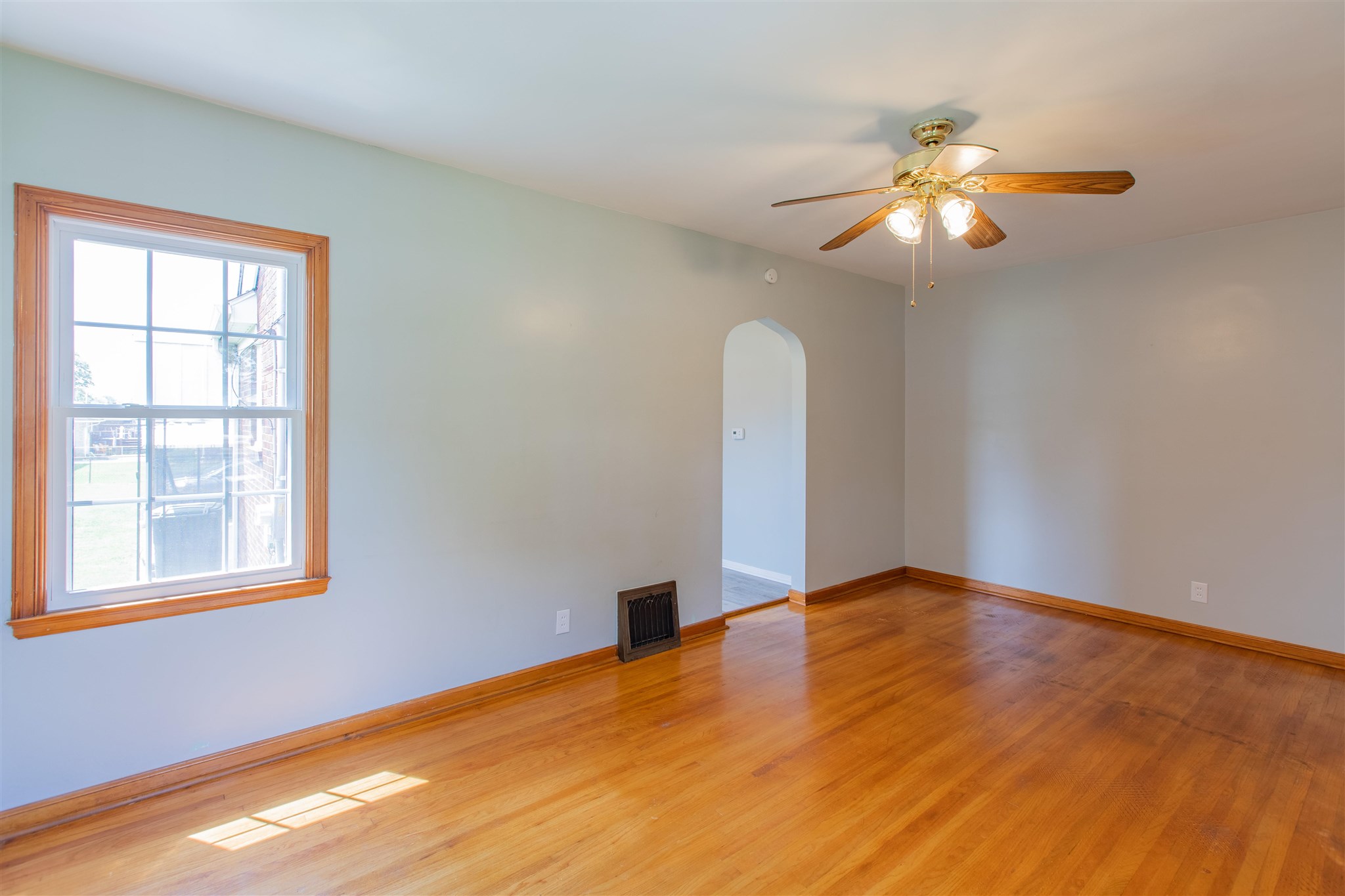 2115 Vogel Road Evansville, IN 47711 - Photo 10 of 35 Gallery Image 10