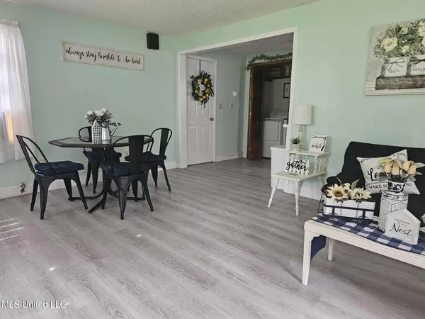 $1,000 | 859 Mill Street, Lucedale, MS 39452