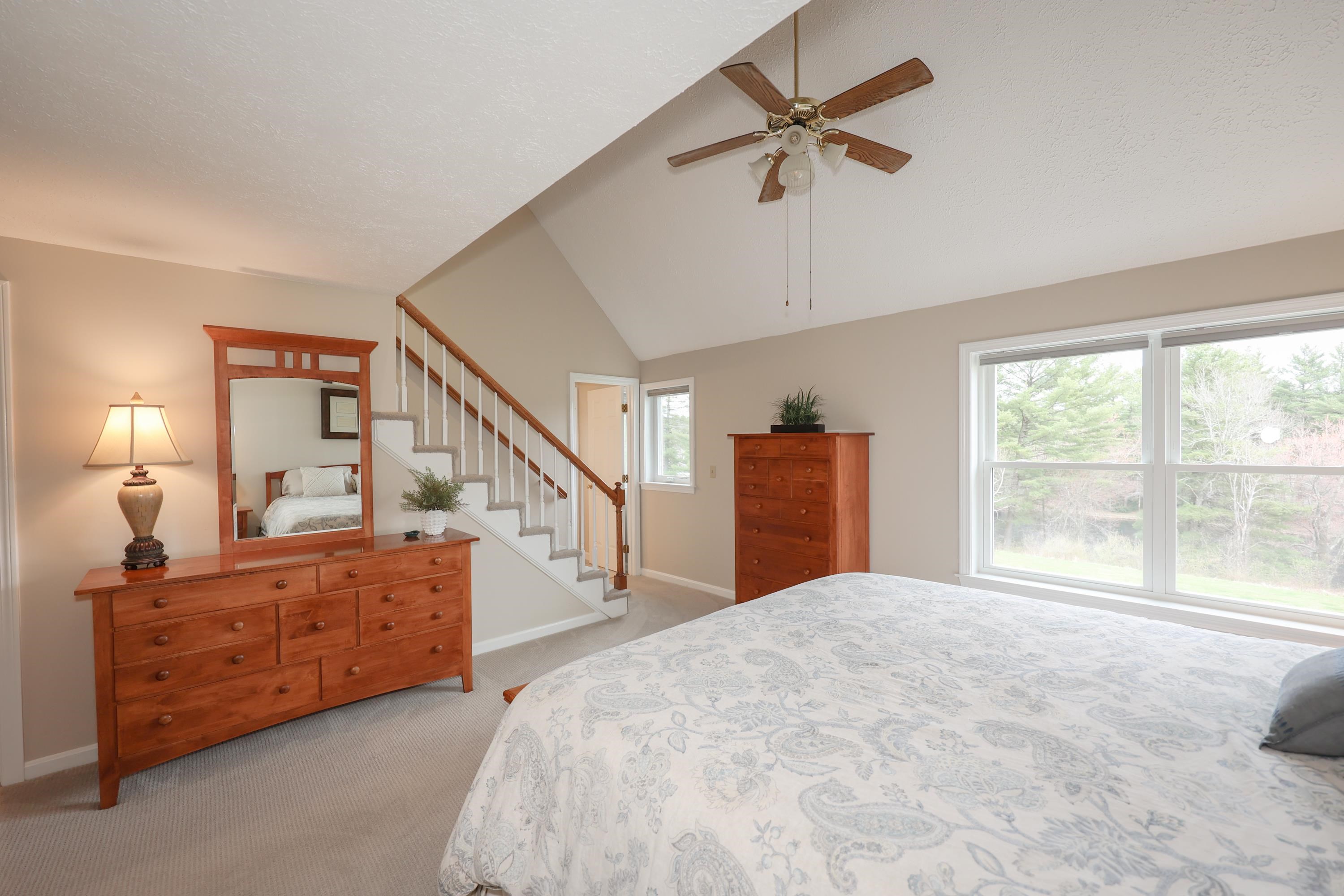 378 Winding Pond Road Londonderry, NH 03053 - Photo 20 of 46