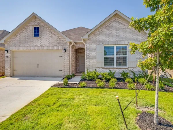 $2,500 | 2704 Donella Drive, Denton, TX 76207