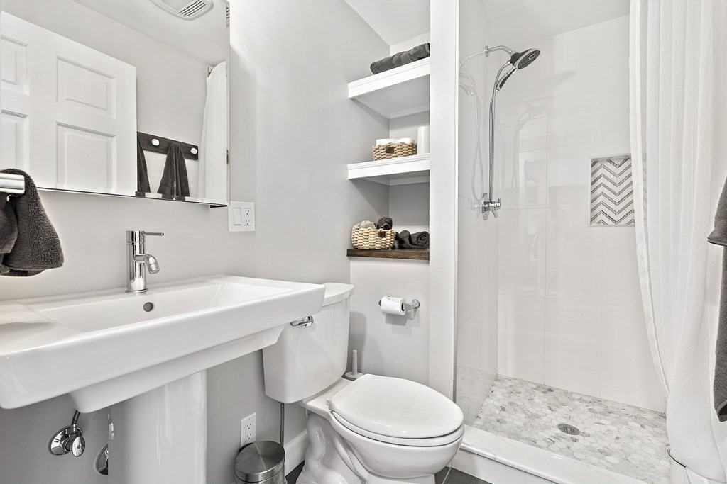 78 Whittier Road Needham, MA 02492 - Photo 13 of 34